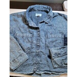 American Eagle Cropped Denim Chambray Button Shirt Raw Hem Colorblock Medium